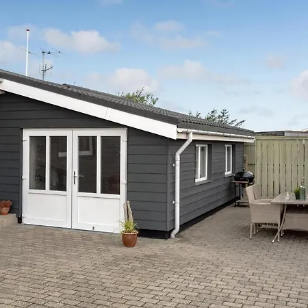 Amazing In With Wifi And 3 Bedrooms Holiday home
