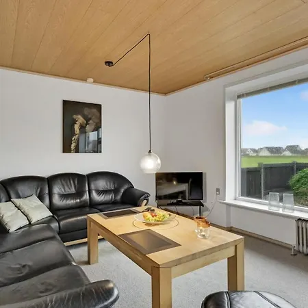 Holiday home Amazing In With Wifi And 3 Bedrooms